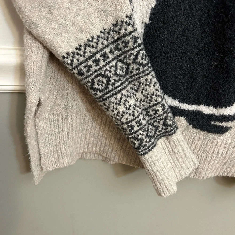 Abercrombie & Fitch Beige Penguin Crew Neck Ribbed Long Sleeves Sweater Medium - Picture 4 of 5